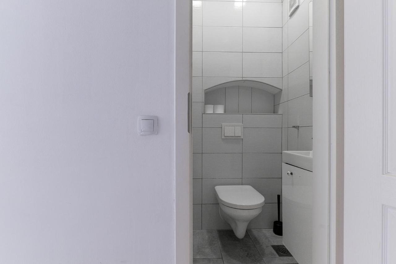 Euro Square Studios Ζάγκρεμπ Εξωτερικό φωτογραφία